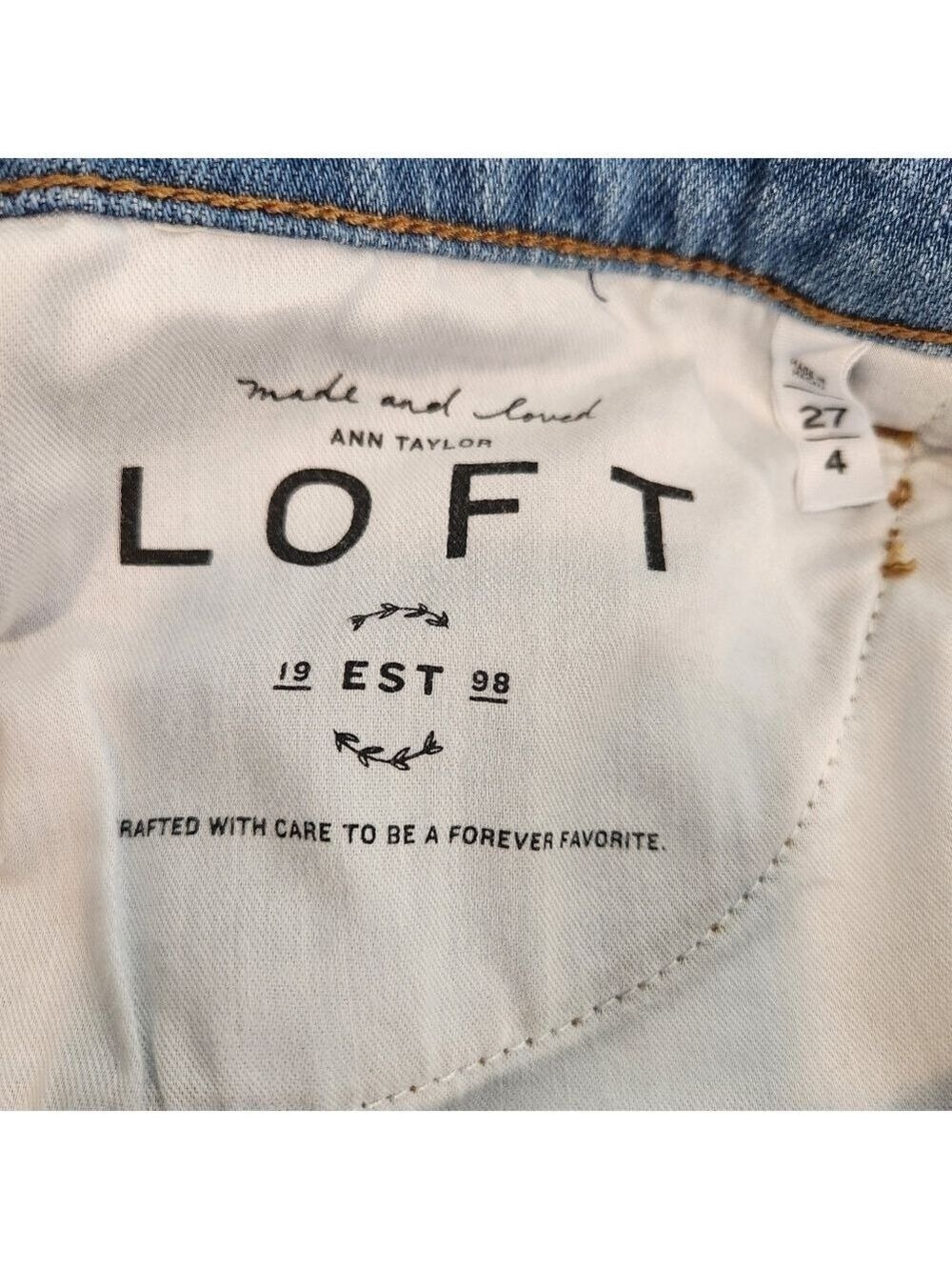 LOFT CUT OFF MID RISE DENIM SHORTS BOTANIC BLUE WASH SIZE 27 NWOT - Picture 8 of 8